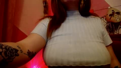 Snapshot of valeri_cove chatting on 07/05/26, 05:36 Valeri Cove online show from 07/05/26, 05:36