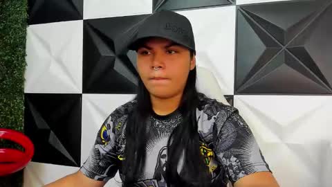 valeri_harpers4 online show from 02/13/26, 01:12