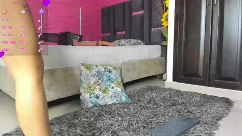 Snapshot of valeri_hurtado chatting on 03/07/25, 03:08 Valeria online show from 03/07/25, 03:08