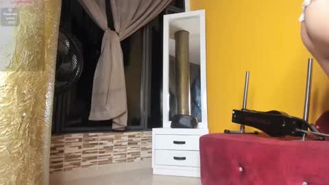 Valeria online show from 11/05/25, 03:17