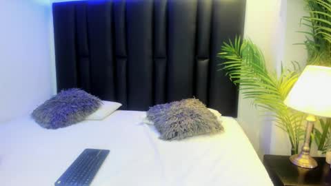 valeri_tafur online show from 11/29/25, 11:02