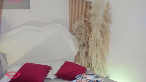 valeria_carter_ online show from 02/14/26, 07:10