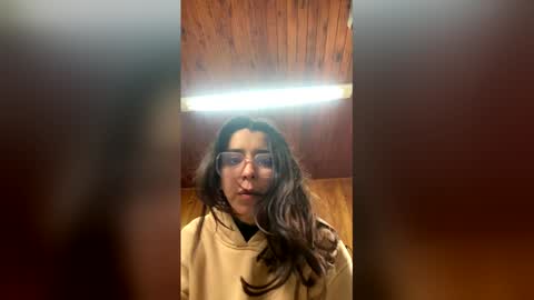 valeria_feroz online show from 05/21/26, 12:56
