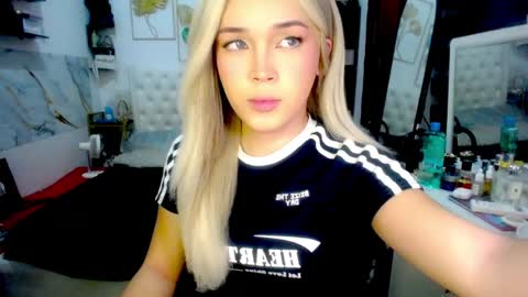 Snapshot of valeria_nikia chatting on 05/09/26, 11:48 VALERIA online show from 05/09/26, 11:48
