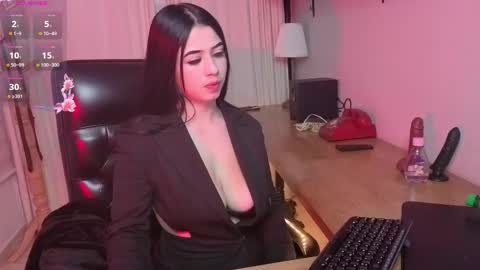 Valeria online show from 05/17/26, 11:28