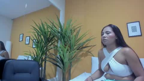 valeria_rua online show from 06/25/26, 11:04