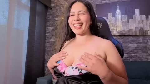Snapshot of valeria_vg chatting on 04/27/26, 11:41 valeria_vg online show from 04/27/26, 11:41