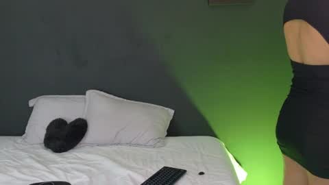 Snapshot of valeriaa_cruz chatting on 06/04/26, 12:27 valeriaa cruz online show from 06/04/26, 12:27