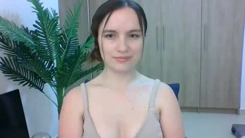 Snapshot of valeriafrannco chatting on 01/21/25, 12:04 valeriafrannco online show from 01/21/25, 12:04