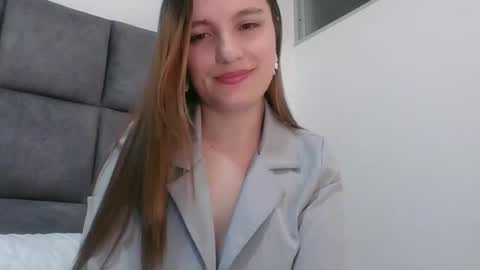 Snapshot of valeriafrannco chatting on 02/06/25, 08:29 valeriafrannco online show from 02/06/25, 08:29