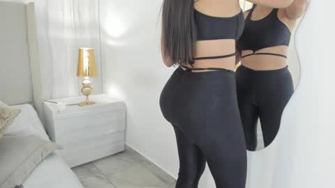 Valeria online show from 01/04/25, 12:27