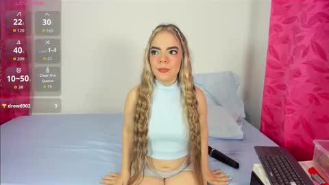 Snapshot of valerialoren chatting on 09/09/25, 03:06 valerialoren online show from 09/09/25, 03:06