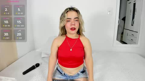 Snapshot of valerialoren chatting on 11/02/25, 03:20 valerialoren online show from 11/02/25, 03:20