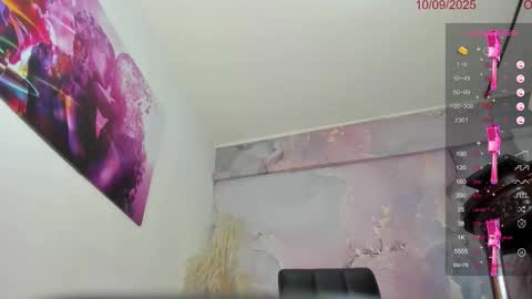   online show from 09/10/25, 01:33