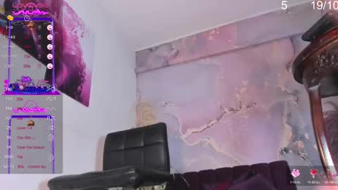   online show from 10/19/25, 01:23