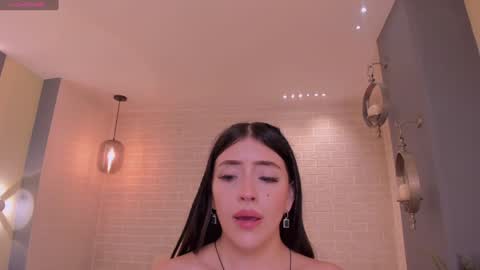 Snapshot of valeriariverax chatting on 12/07/24, 10:12 Valeria online show from 12/07/24, 10:12