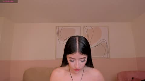 Snapshot of valeriariverax chatting on 12/14/24, 03:40 Valeria online show from 12/14/24, 03:40