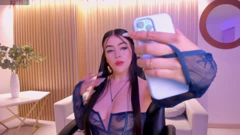 Snapshot of valeriariverax chatting on 02/09/25, 03:32 Valeria online show from 02/09/25, 03:32