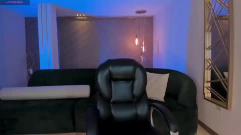 Snapshot of valeriariverax chatting on 09/25/25, 03:32 Valeria online show from 09/25/25, 03:32