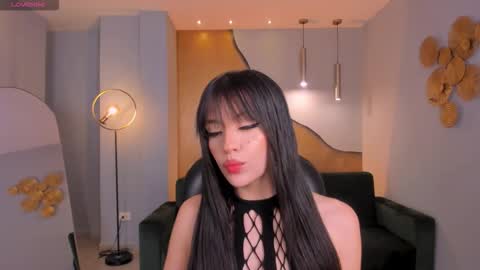 Snapshot of valeriariverax chatting on 10/22/25, 04:13 Valeria online show from 10/22/25, 04:13