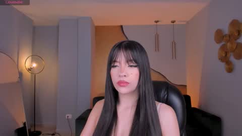 Snapshot of valeriariverax chatting on 10/23/25, 04:01 Valeria online show from 10/23/25, 04:01