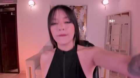 Valeria online show from 12/18/25, 04:40