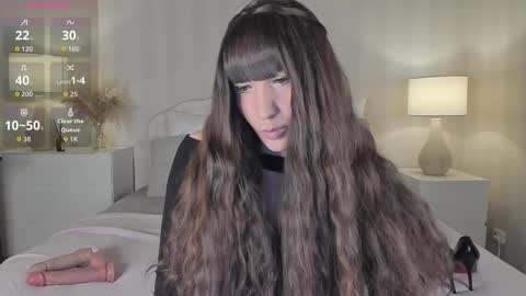 Valeria online show from 10/17/25, 05:43