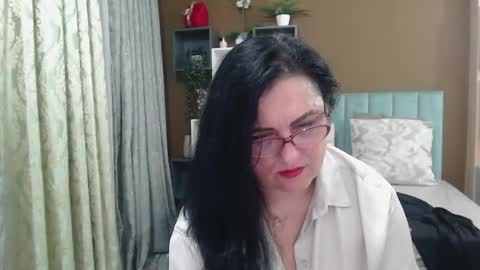 valeriasmiths online show from 05/16/26, 10:36