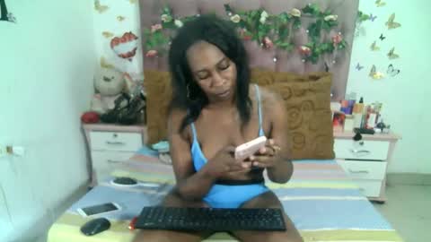 La valerie26 online show from 10/13/25, 11:32