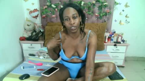 La valerie26 online show from 10/13/25, 11:38