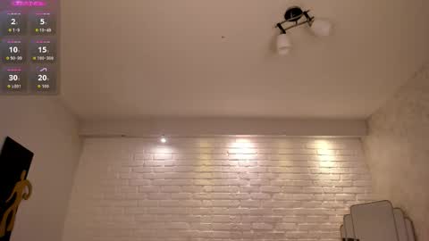 Snapshot of valeriavelvet chatting on 01/08/26, 12:18 Vale online show from 01/08/26, 12:18