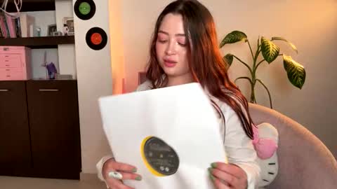 valerie07 online show from 05/10/26, 04:28