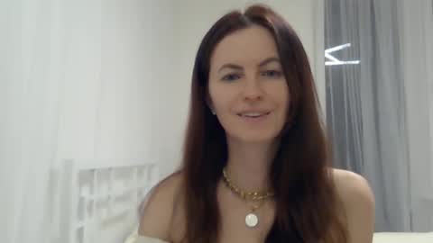 Snapshot of valerie_rose777 chatting on 12/21/24, 10:40 valerie_rose777 online show from 12/21/24, 10:40