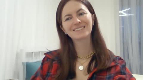 Snapshot of valerie_rose777 chatting on 01/01/25, 01:27 valerie_rose777 online show from 01/01/25, 01:27