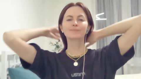 Snapshot of valerie_rose777 chatting on 01/11/25, 06:44 valerie_rose777 online show from 01/11/25, 06:44