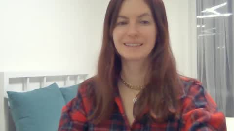 Snapshot of valerie_rose777 chatting on 02/08/25, 09:57 valerie_rose777 online show from 02/08/25, 09:57
