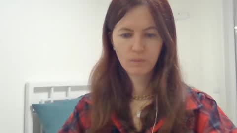 Snapshot of valerie_rose777 chatting on 02/15/25, 07:17 valerie_rose777 online show from 02/15/25, 07:17