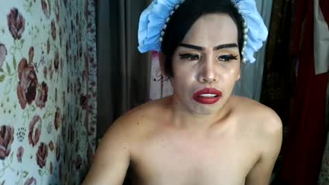Snapshot of valerie_sensual chatting on 07/20/26, 03:43 valerie_sensual online show from 07/20/26, 03:43