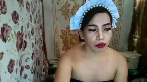 Snapshot of valerie_sensual chatting on 07/25/26, 02:31 valerie_sensual online show from 07/25/26, 02:31
