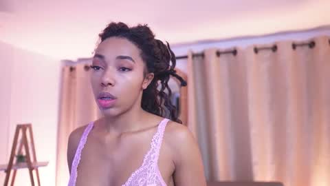 Valerie Style3 online show from 11/18/25, 03:45