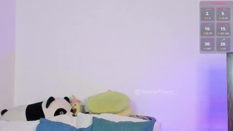 Valerie  Ig valerieflorez  online show from 12/29/24, 09:41