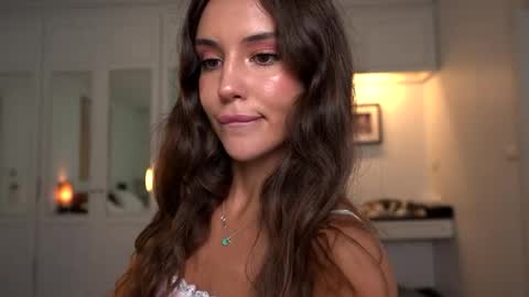 Snapshot of valerieh chatting on 05/24/26, 01:32 Valerie online show from 05/24/26, 01:32