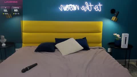 Hot  Valerie online show from 11/26/25, 02:01