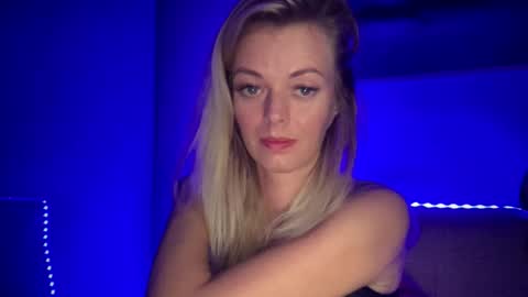 Valerie  online show from 09/16/25, 05:58