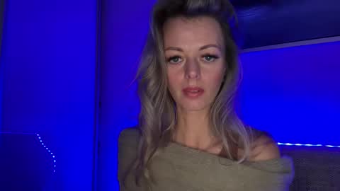 Valerie  online show from 12/05/25, 09:00