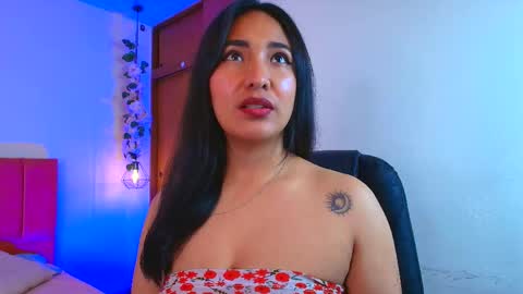 Snapshot of valerigh_ chatting on 06/06/26, 11:15 VALERI online show from 06/06/26, 11:15