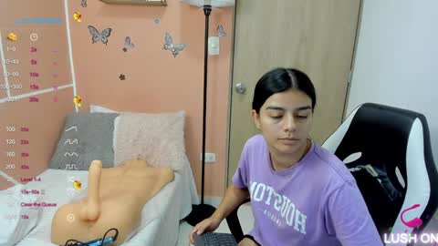 Juli C online show from 12/31/24, 08:34