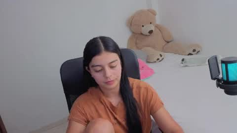 Juli C online show from 04/08/26, 01:38