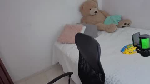 valerihouse_ online show from 06/26/26, 02:05
