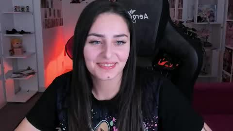 Snapshot of valeriiemills chatting on 01/12/26, 02:33 Valerie online show from 01/12/26, 02:33